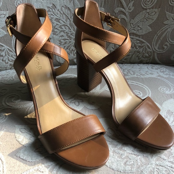 Michael Kors Block Heel - Picture 2 of 3